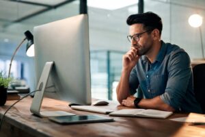 Blog automático pode prejudicar a autoridade? Uma análise contraintuitiva do SEO